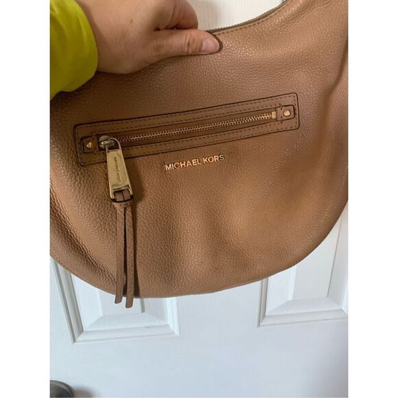 Michael Kors Rhea zip Shoulder Bag 100% leather in Suntan beige tan hobo - Picture 3 of 8
